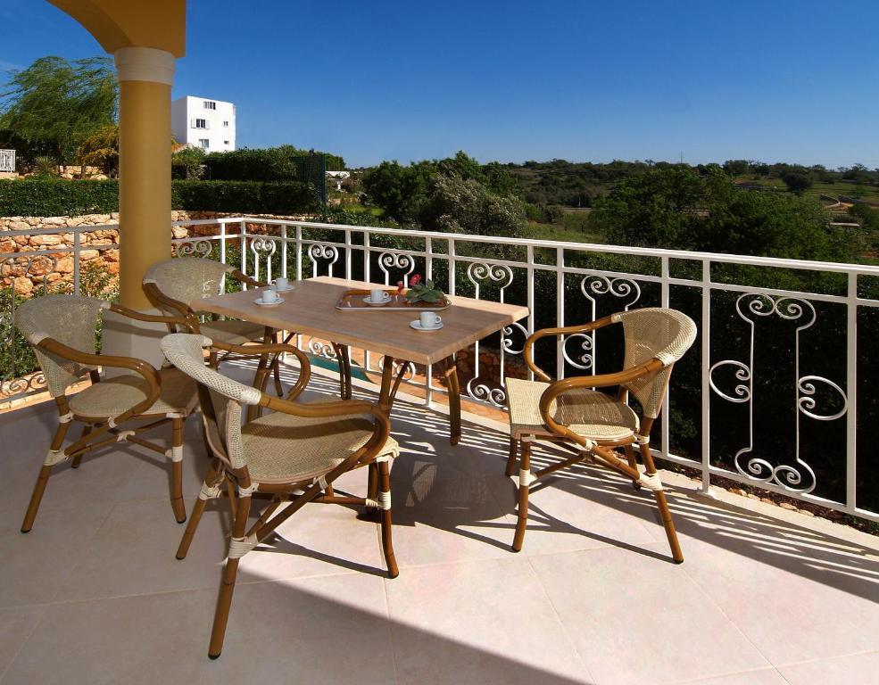 Готель Oasis Parque Country Club Портіман Номер фото